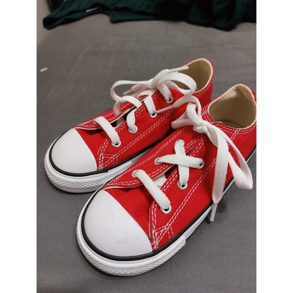 Converse Other - Kids like new red all star converse low rise toddler size 10 unisex